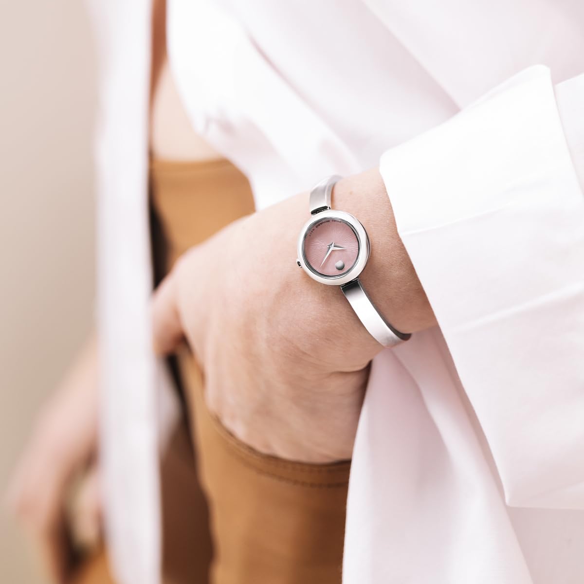 Movado Women’s Museum Bangle Watch – Swiss Quartz – 21 mm Cushion, Round or Oval Case – Classic Stainless Steel Bracelet – Gift for Her