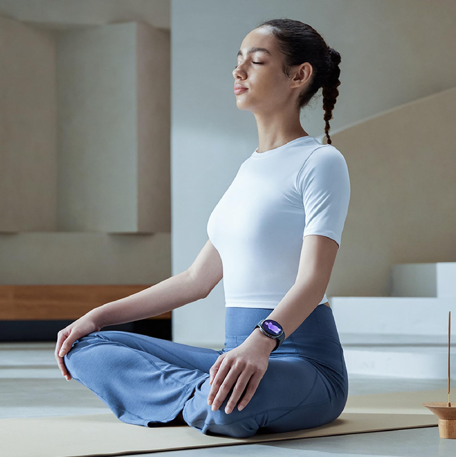 Samsung Galaxy Watch 8 (2025) 44mm Bluetooth Smartwatch, Cushion Design, Fitness Tracker, Sleep Coaching, Running Coach, Energy Score, Heart Rate Tracking, Silver [US Version, 2 Yr Warranty]