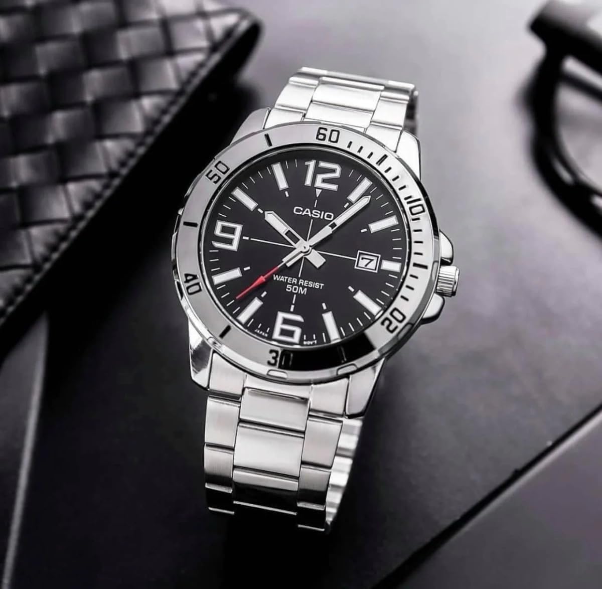 Casio MTP-VD01D-1BV Men's Enticer Stainless Steel Black Dial Casual Analog Sporty Watch, Silver, 48×42×10.7mm, Quartz Movement