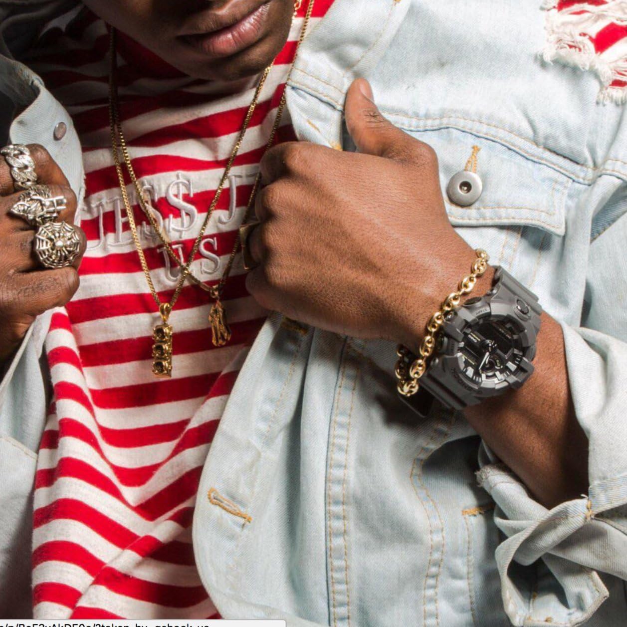 Casio Men's 700UC Series G-Shock Quartz 200M WR Shock Resistant Resin Strap and Case