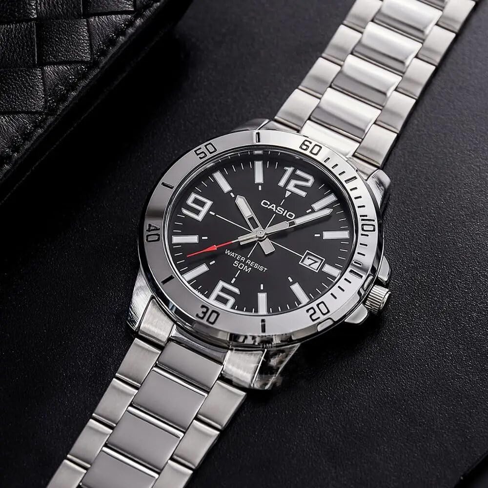 Casio MTP-VD01D-1BV Men's Enticer Stainless Steel Black Dial Casual Analog Sporty Watch, Silver, 48×42×10.7mm, Quartz Movement